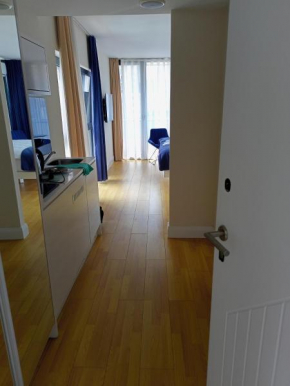 SUPER NEW APARTMENT!
